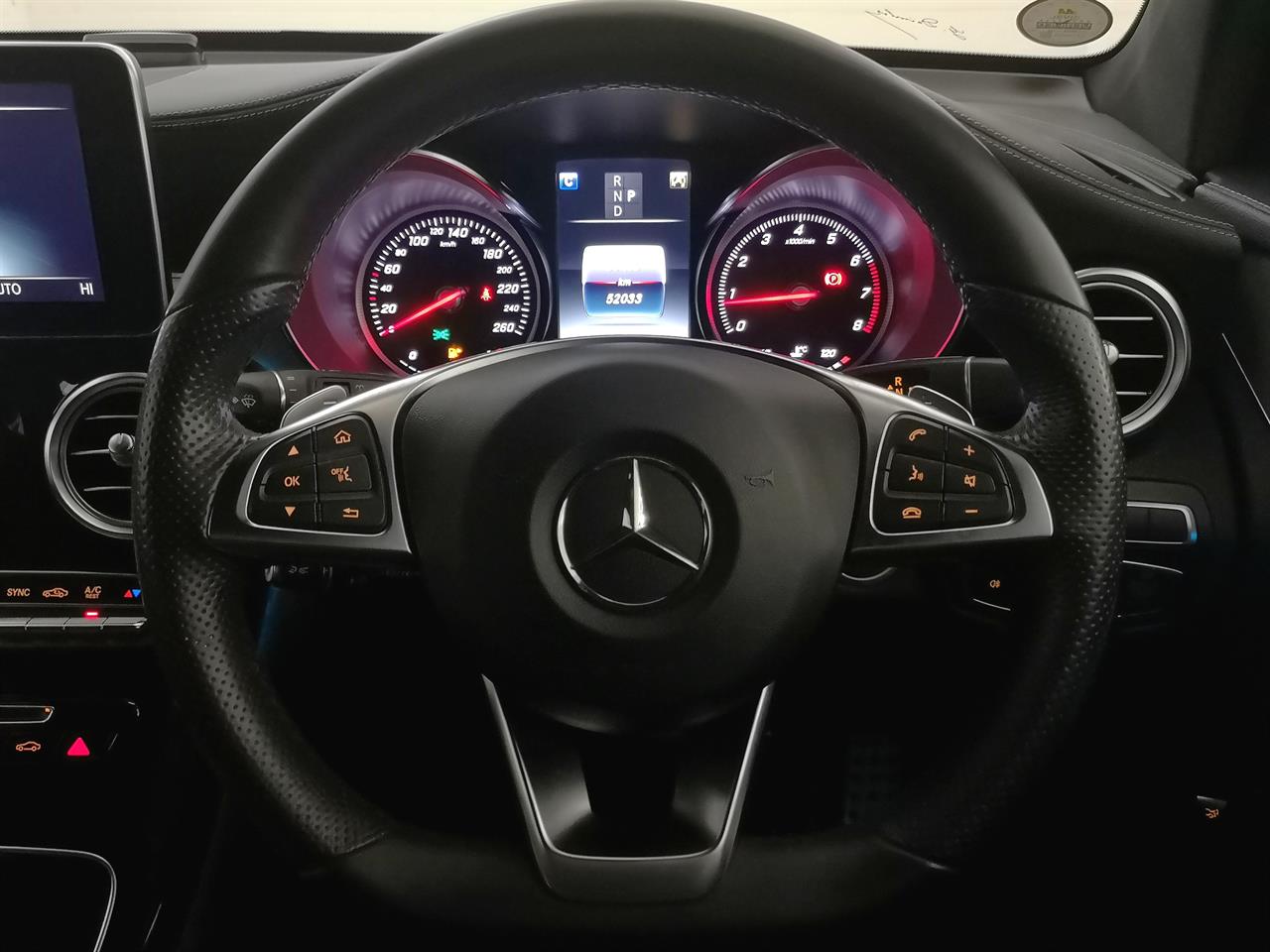 2017 Mercedes-Benz GLC 200
