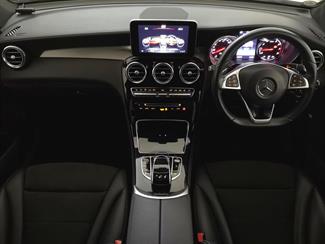2017 Mercedes-Benz GLC 250 - Thumbnail