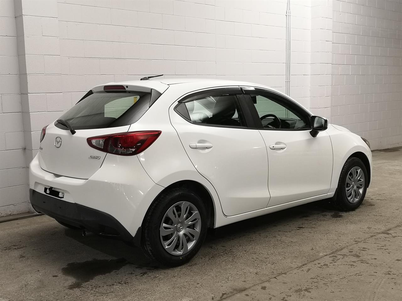 2016 Mazda Demio