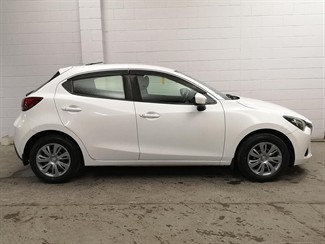 2016 Mazda Demio - Thumbnail