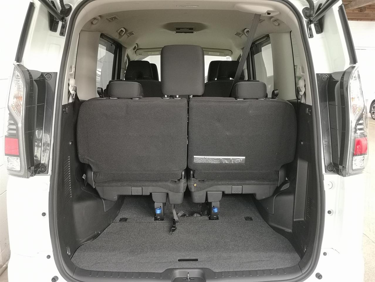 2018 Nissan Serena