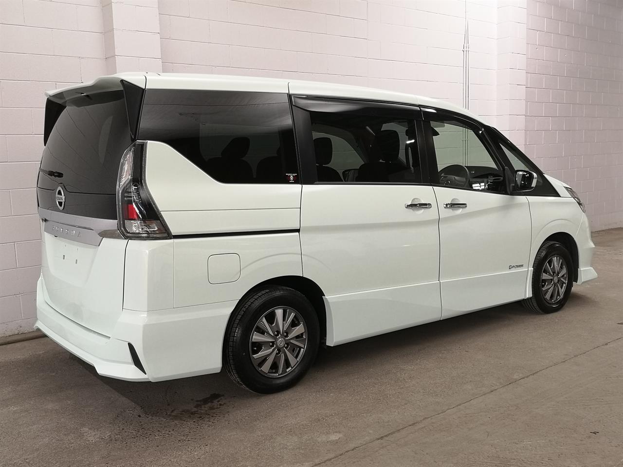 2018 Nissan Serena