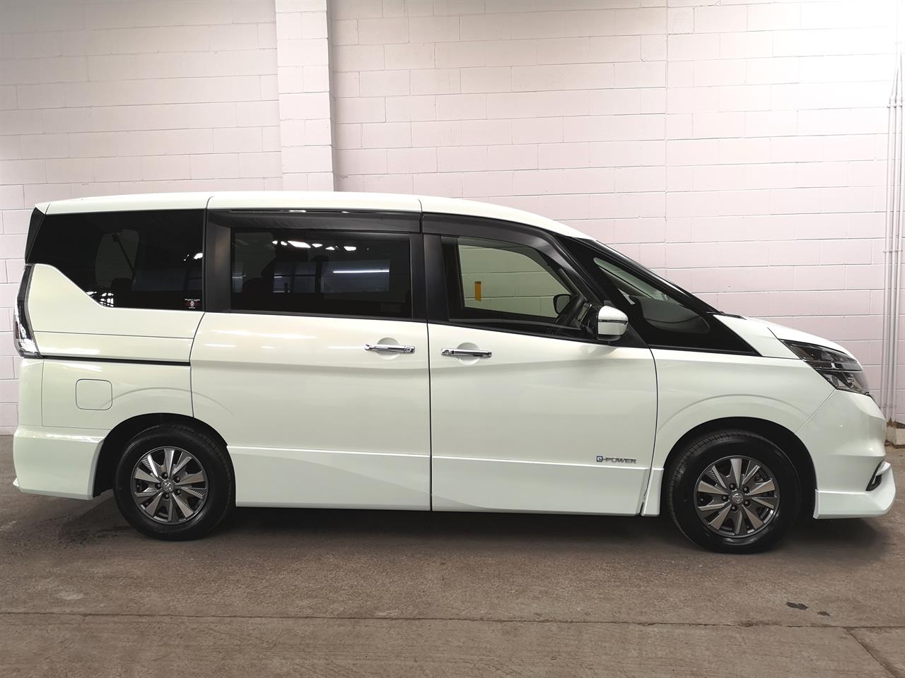 2018 Nissan Serena
