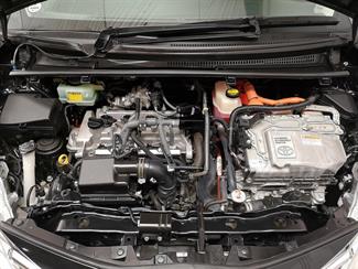 2017 Toyota Vitz - Thumbnail