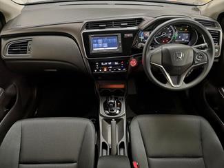 2019 Honda Grace - Thumbnail