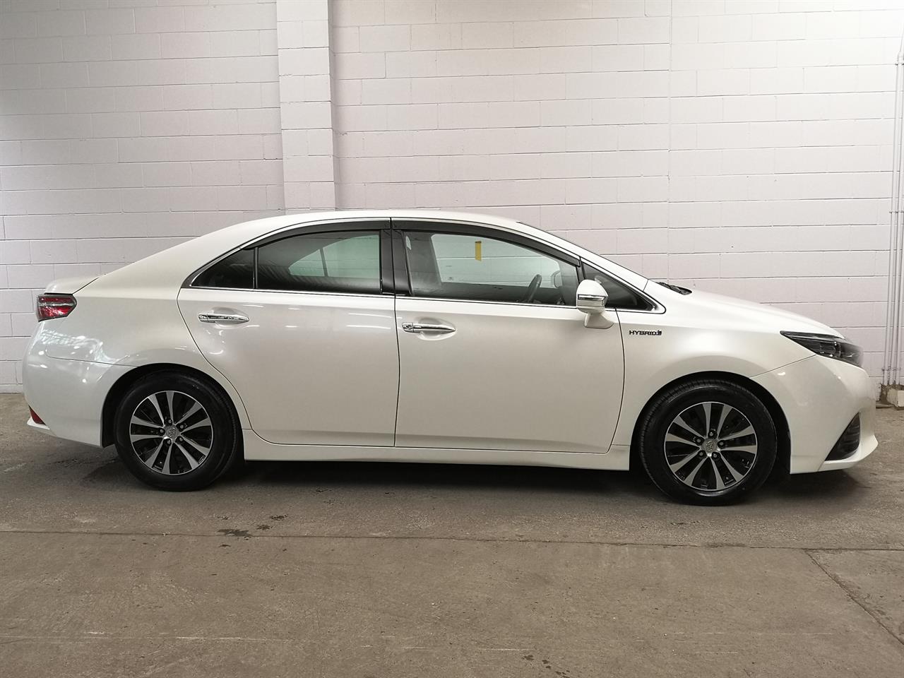 2015 Toyota Sai