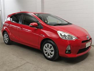 2014 Toyota Aqua - Thumbnail