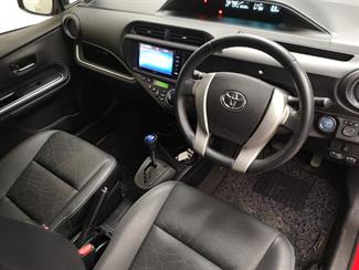 2014 Toyota Aqua - Thumbnail