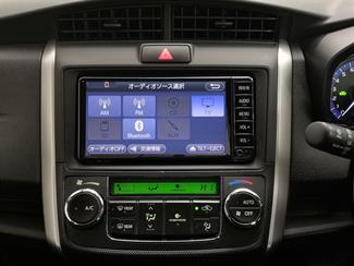 2017 Toyota Corolla - Thumbnail