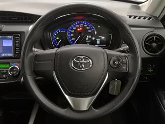 2017 Toyota Corolla - Thumbnail