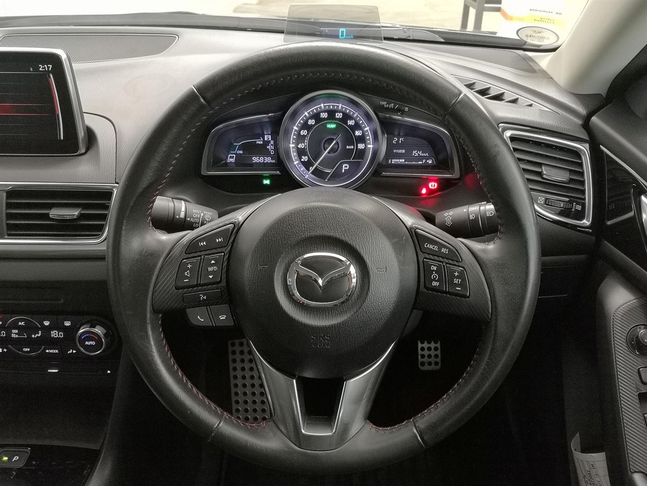 2013 Mazda Axela
