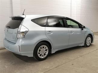 2012 Toyota Prius - Thumbnail
