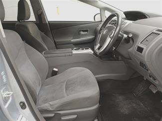 2012 Toyota Prius - Thumbnail