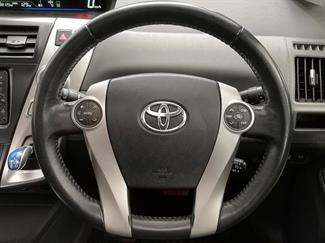 2012 Toyota Prius - Thumbnail