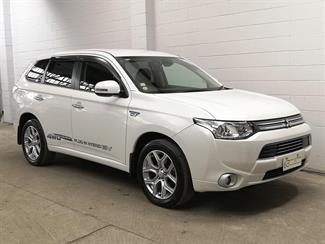 2013 Mitsubishi Outlander - Thumbnail