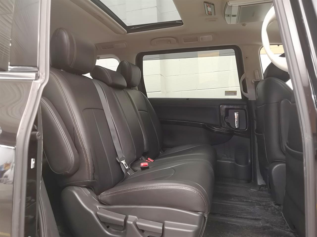 2012 Nissan Elgrand
