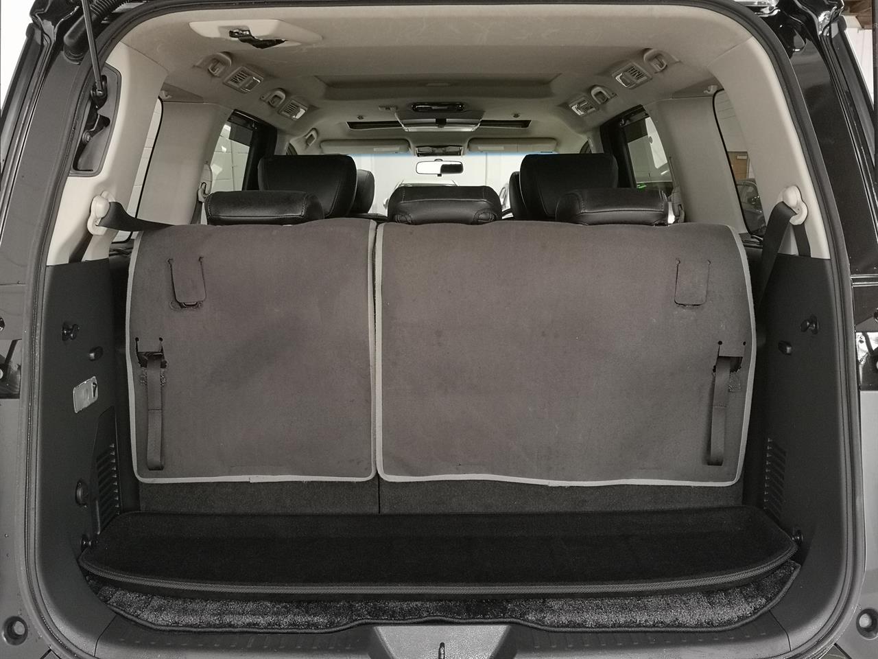 2012 Nissan Elgrand