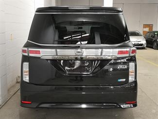 2012 Nissan Elgrand - Thumbnail