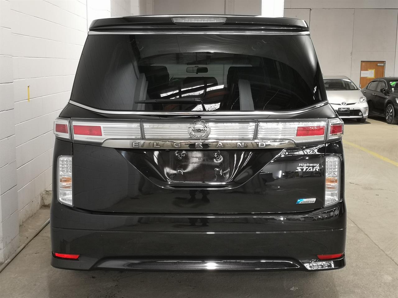 2012 Nissan Elgrand