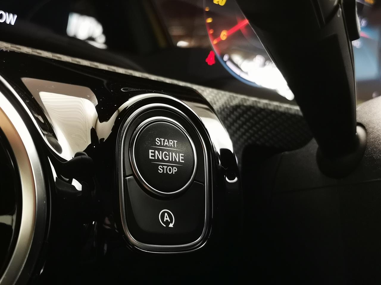 2020 Mercedes-Benz A180