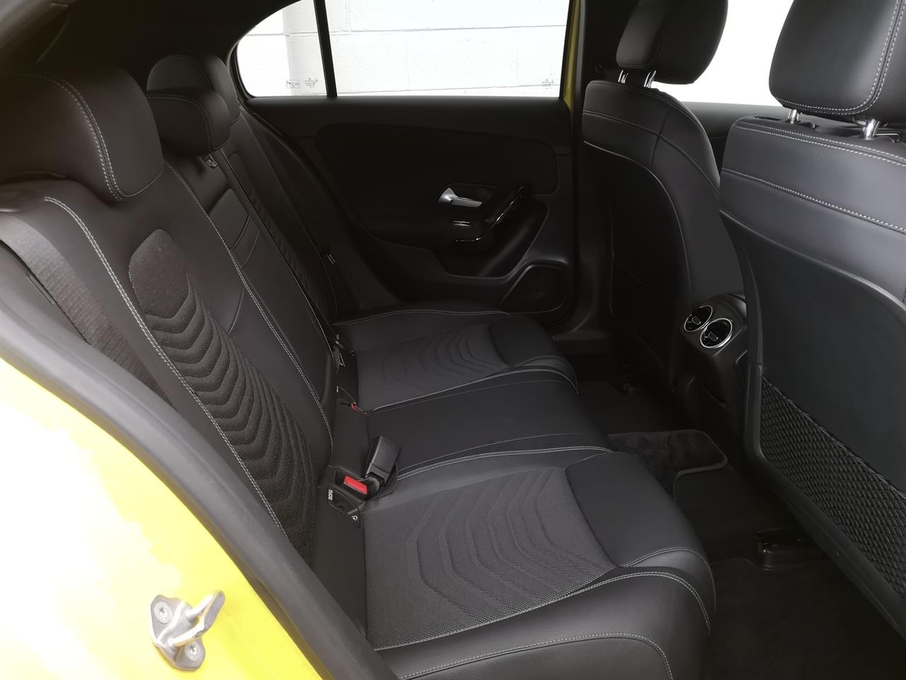 2020 Mercedes-Benz A180