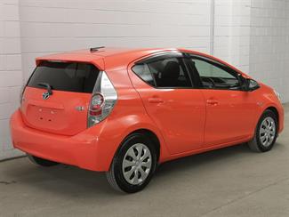 2012 Toyota Aqua - Thumbnail