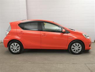 2012 Toyota Aqua - Thumbnail