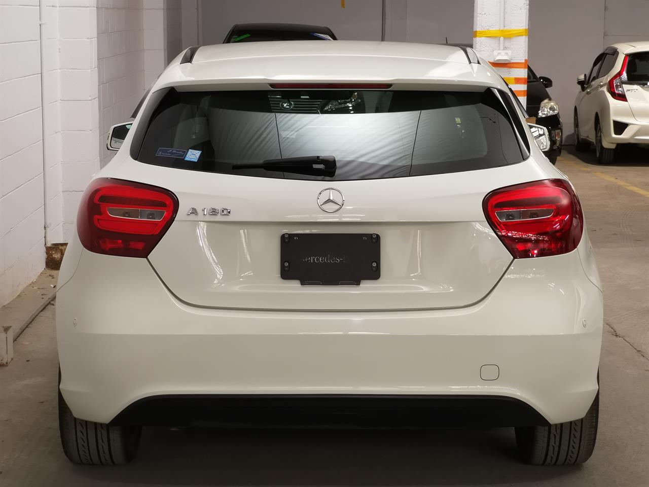 2016 Mercedes-Benz A 180