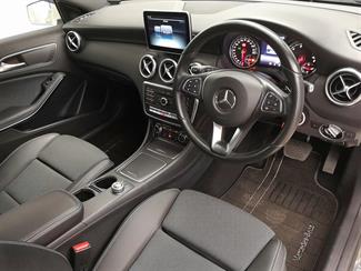 2016 Mercedes-Benz A 180 - Thumbnail