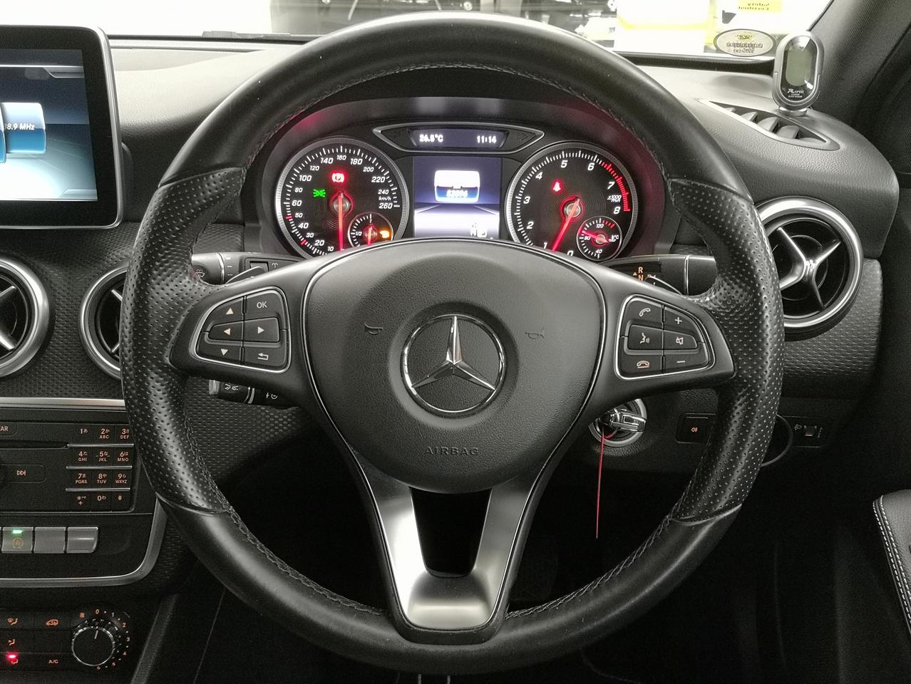 2016 Mercedes-Benz A 180