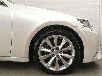 2015 Lexus IS 200T - Thumbnail