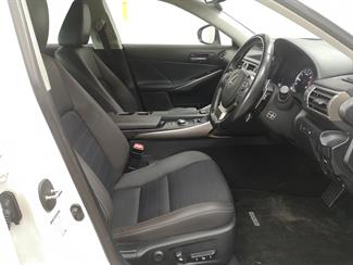 2015 Lexus IS 200T - Thumbnail