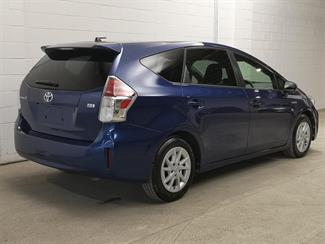2019 Toyota Prius - Thumbnail