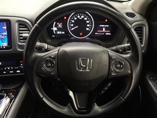 2017 Honda Vezel - Thumbnail