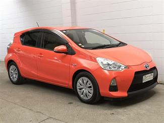 2013 Toyota Aqua - Thumbnail