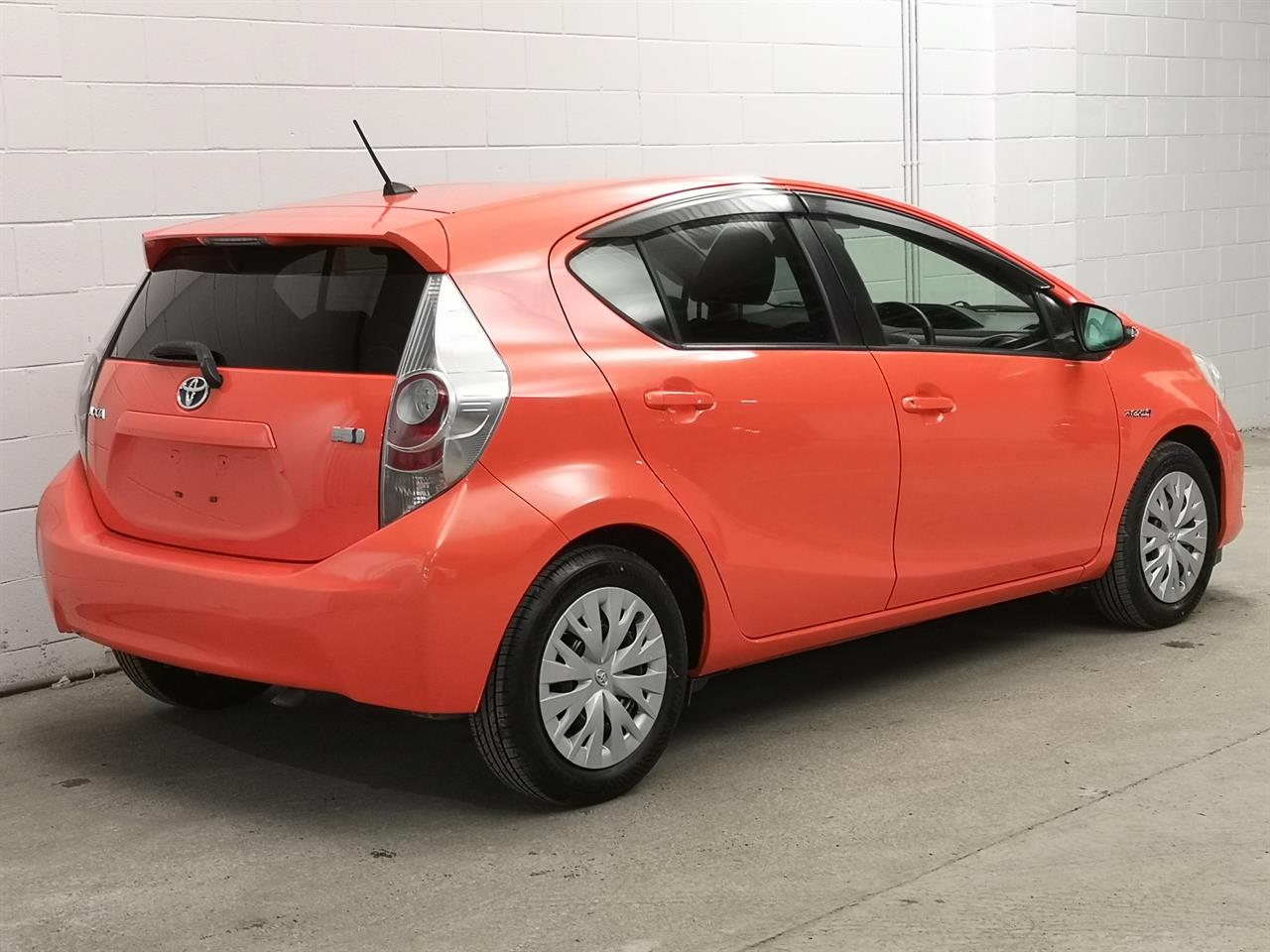 2013 Toyota Aqua