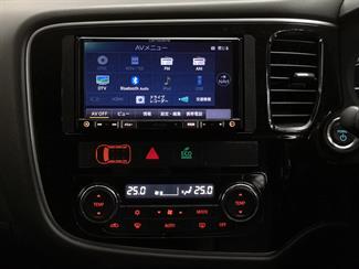 2015 Mitsubishi Outlander - Thumbnail