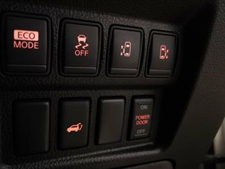 2013 Nissan Elgrand - Thumbnail