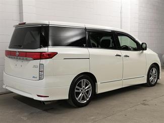 2013 Nissan Elgrand - Thumbnail
