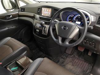 2013 Nissan Elgrand - Thumbnail