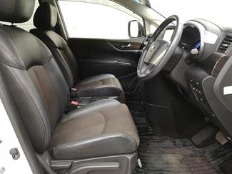 2013 Nissan Elgrand - Thumbnail