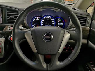 2013 Nissan Elgrand - Thumbnail