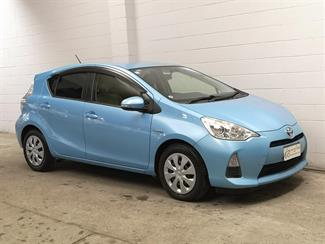 2012 Toyota Aqua - Thumbnail