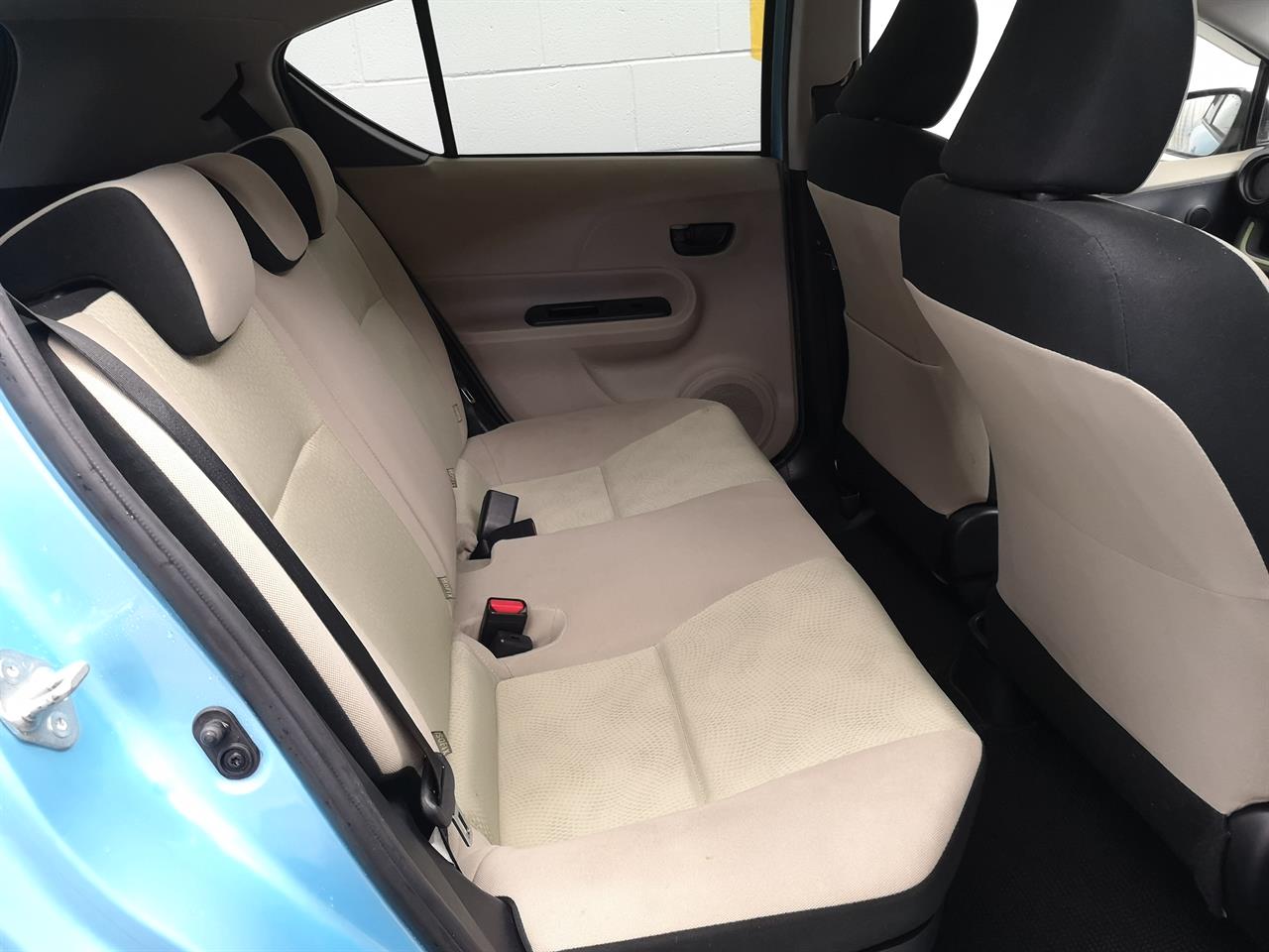 2012 Toyota Aqua