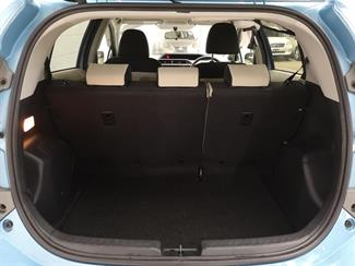 2012 Toyota Aqua - Thumbnail