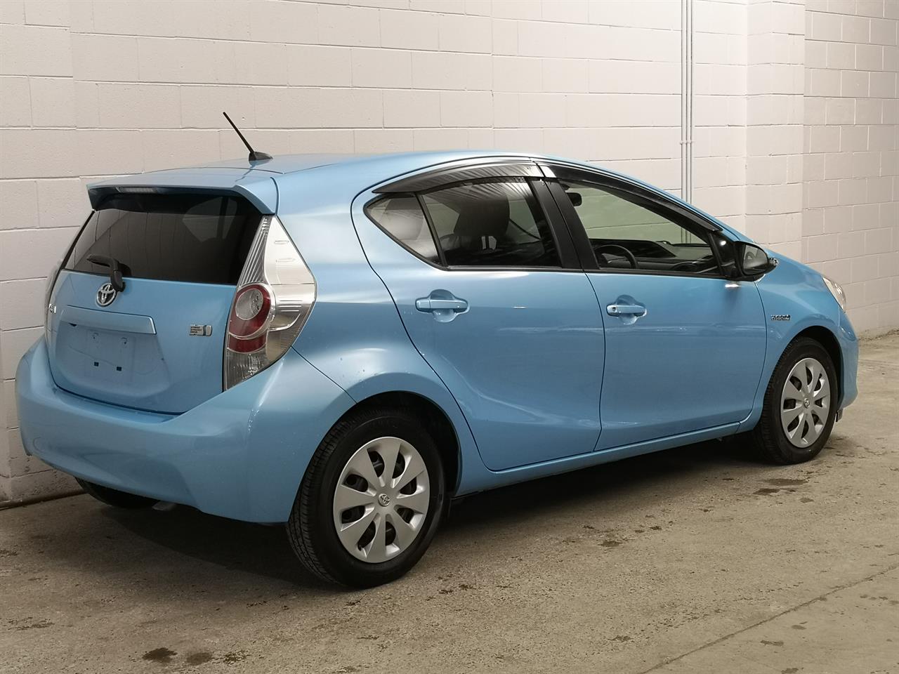 2012 Toyota Aqua