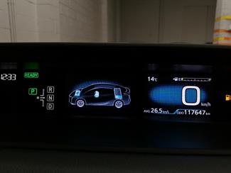 2016 Toyota Prius - Thumbnail