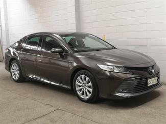 2019 Toyota Camry - Thumbnail