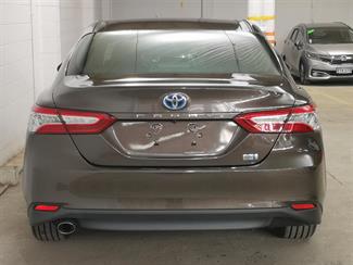 2019 Toyota Camry - Thumbnail