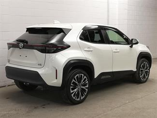 2020 Toyota Yaris - Thumbnail